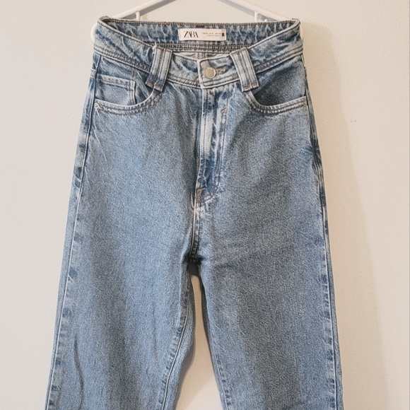 Zara high rise straight leg denim jeans - Picture 3 of 4